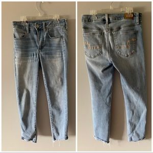 American Eagle Cropped Skinny Jeans
